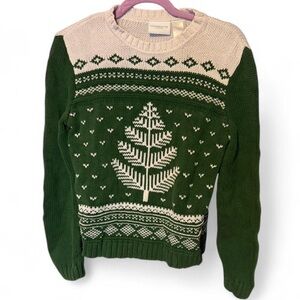Liz Claiborne Green and Cream Knit Sweater